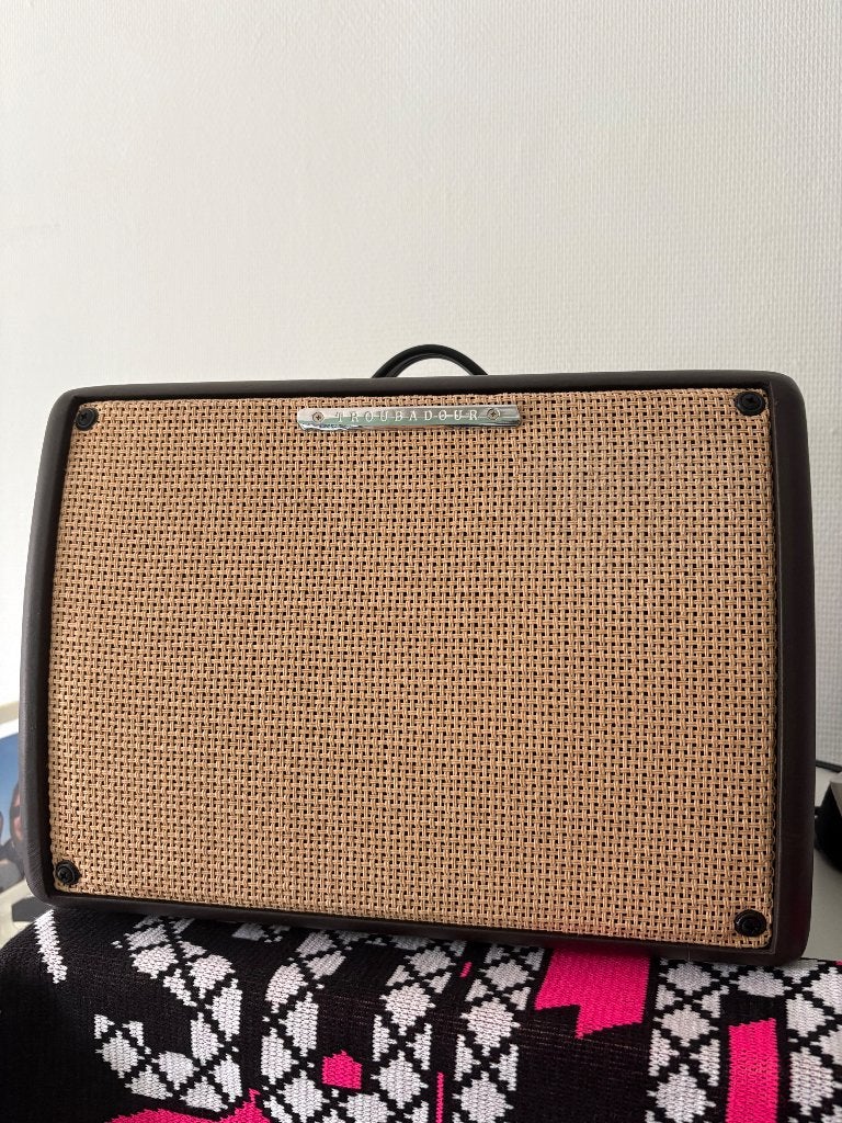 Ibanez Troubadour T30u, Muziek en Instrumenten, Versterkers | Bas en Gitaar, Ophalen, Zo goed als nieuw, Gitaar, Minder dan 50 watt