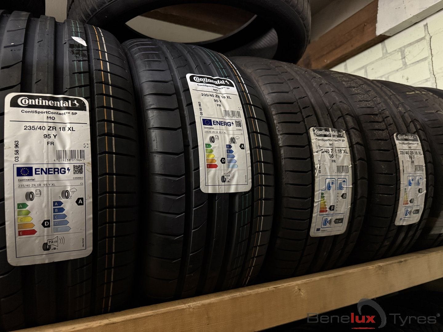 NIEUW 235/40ZR18 235/40R18 235/40 ZR18 R18 235/40/18 2354018, 18 inch, -, -, Nieuw