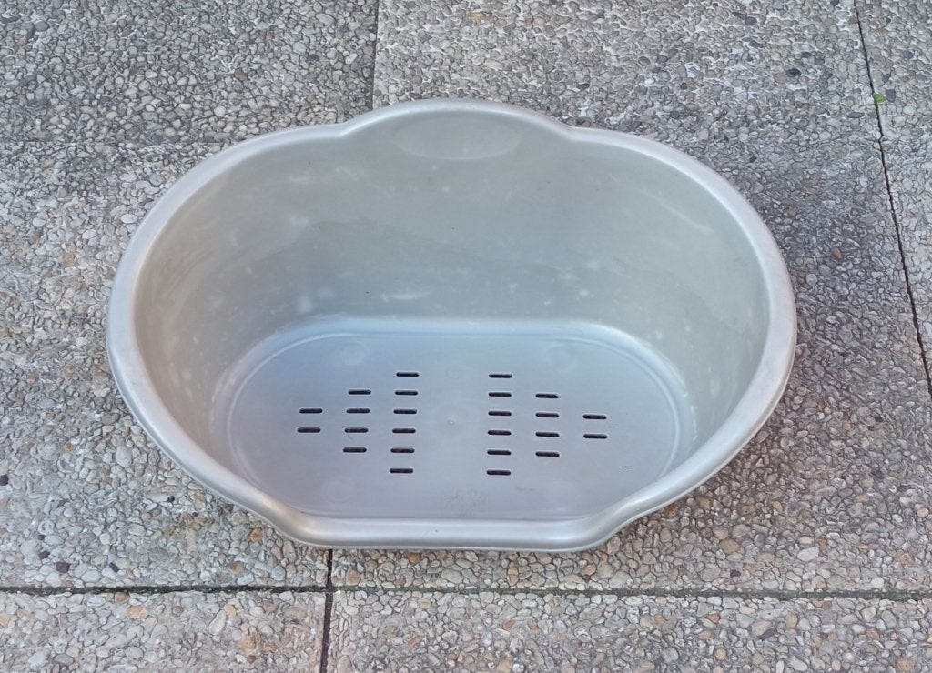 Corbeille plastique pour petit chien taille " S ", Enlèvement, Utilisé, Polyester