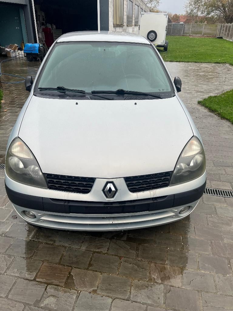 Renault Clio - 2003 - (benzine), Auto's, Airbags, Particulier, 1100 kg, Zilver of Grijs