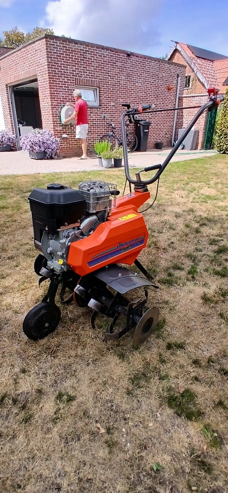 fraiseuse Husqvarna, Bricolage & Construction, Outillage | Fraiseuses, Comme neuf, Enlèvement, Essence, Coupeur de jardin