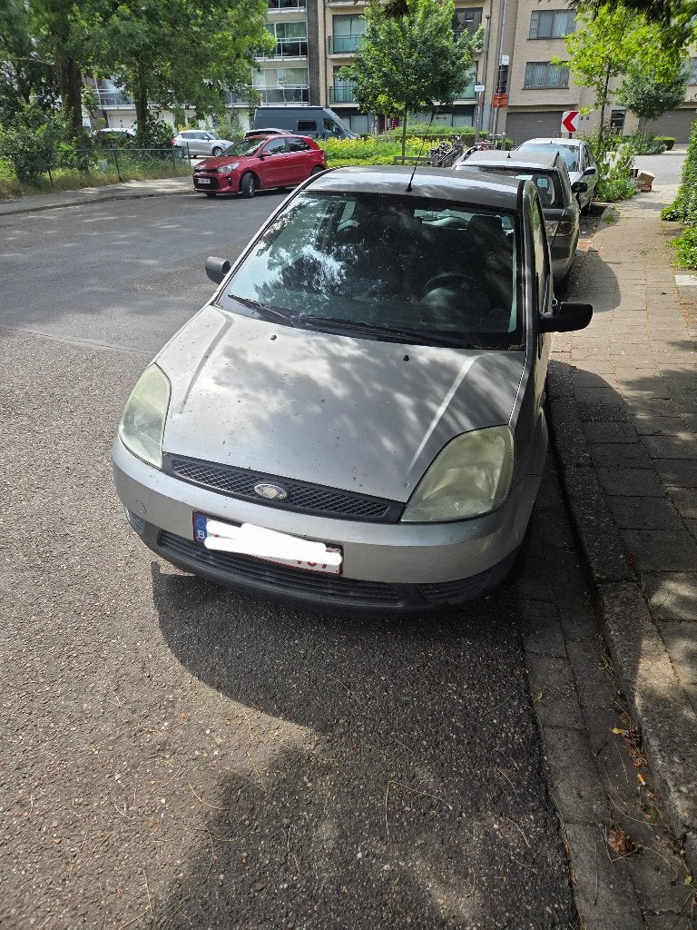 Ford fiesta te koop, Auto's, Ford, Voorwielaandrijving, Stof, Zwart, 1349 cc