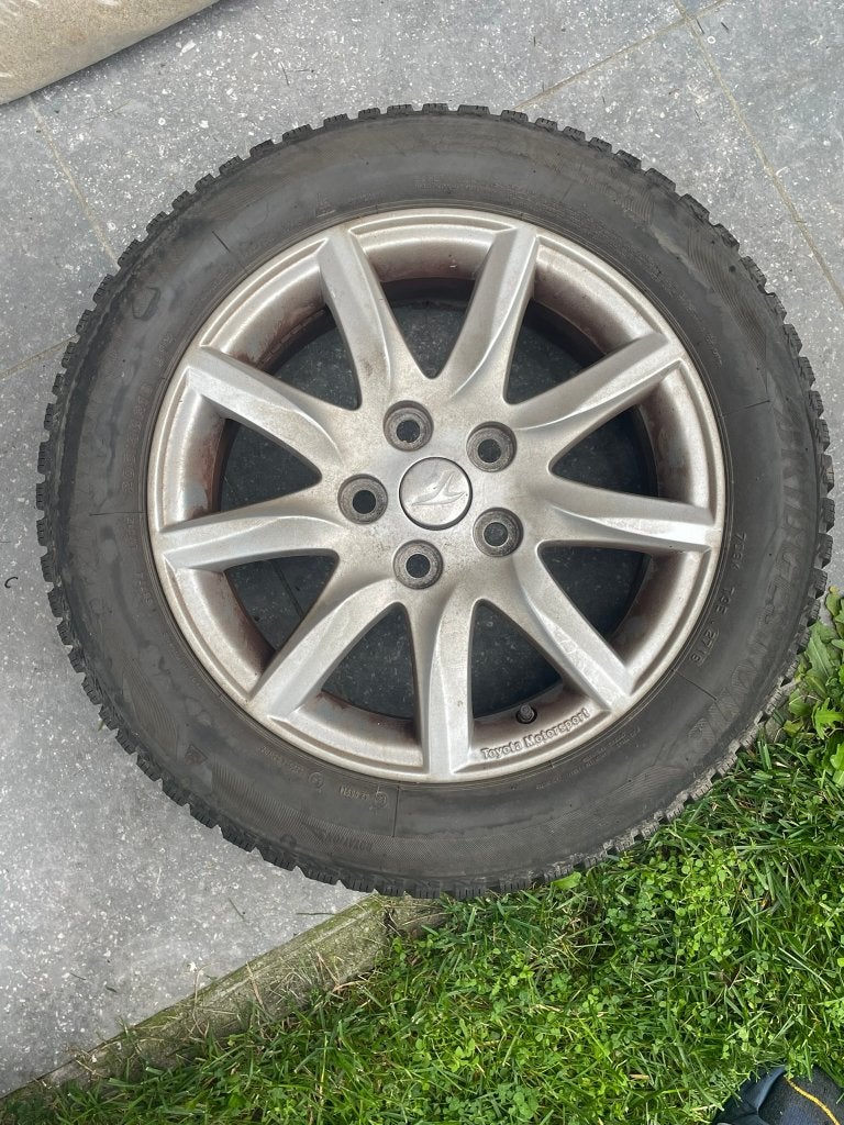 TOYOTA VELGEN + WINTER BANDEN BRIDGESTONE  /MOTORSPORT/, Pneus hiver, 16 pouces, Véhicule de tourisme, 205 mm