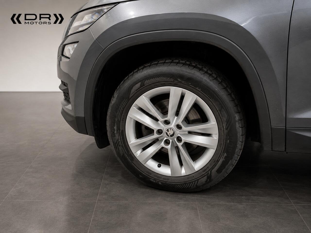 Skoda Kodiaq 1.5 TFSI - DSG -VERWARMDE ZETELS - APPLE CARPL, Auto's, Skoda, 1498 cc, 4 cilinders, Bedrijf, 5 zetels