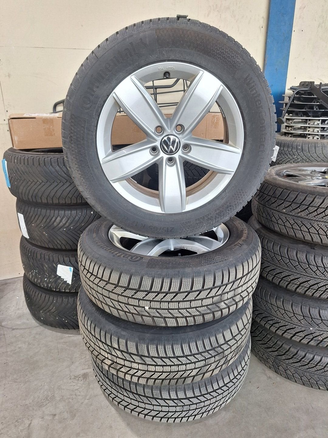Volkswagen Tiguan Winterset 17 Inch, Auto-onderdelen, Banden en Velgen, Ophalen, -, -, Banden en Velgen