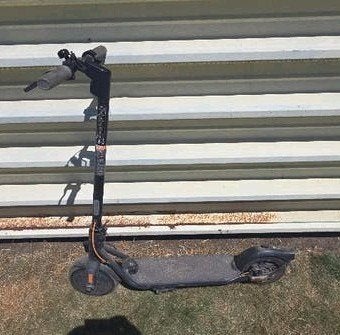 Segway Ninebot F30 E  Accu laad niet meer op, Fietsen en Brommers, Ophalen, Gebruikt, Elektrische step (E-scooter), Segway ninebot
