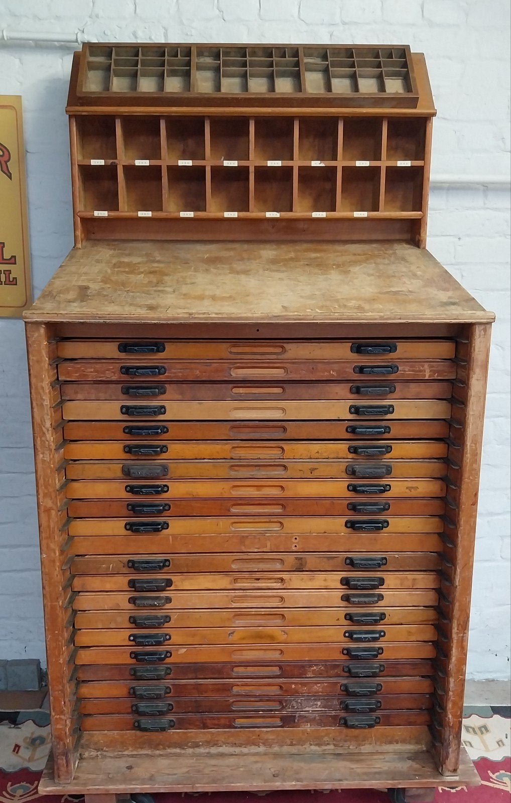 Bel meuble d'imprimerie. Originaliteit et en très bel état., Antiquités & Art, Enlèvement