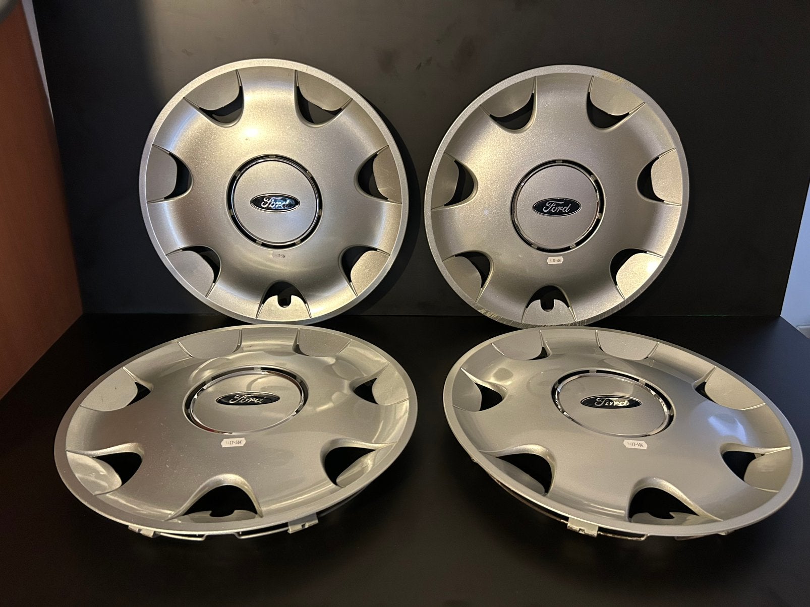 4 enjoliveurs d’origine Ford mondeo fiesta focus transit 15", Autos : Divers, Enlèvement ou Envoi, Comme neuf