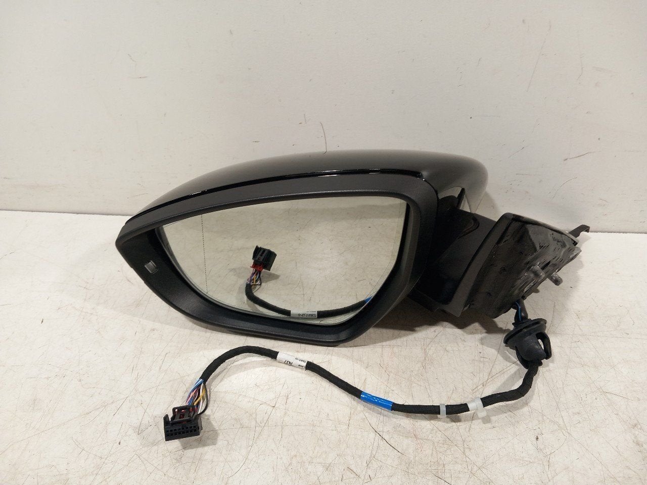 Spiegel buiten links elektrisch Audi Q8, Auto-onderdelen, Onderdelen@venauto.nl, Van der Ven Autorecycling B.V., Gebruikt, Ettenseweg 76, 4706 PB Roosendaal, The Netherlands