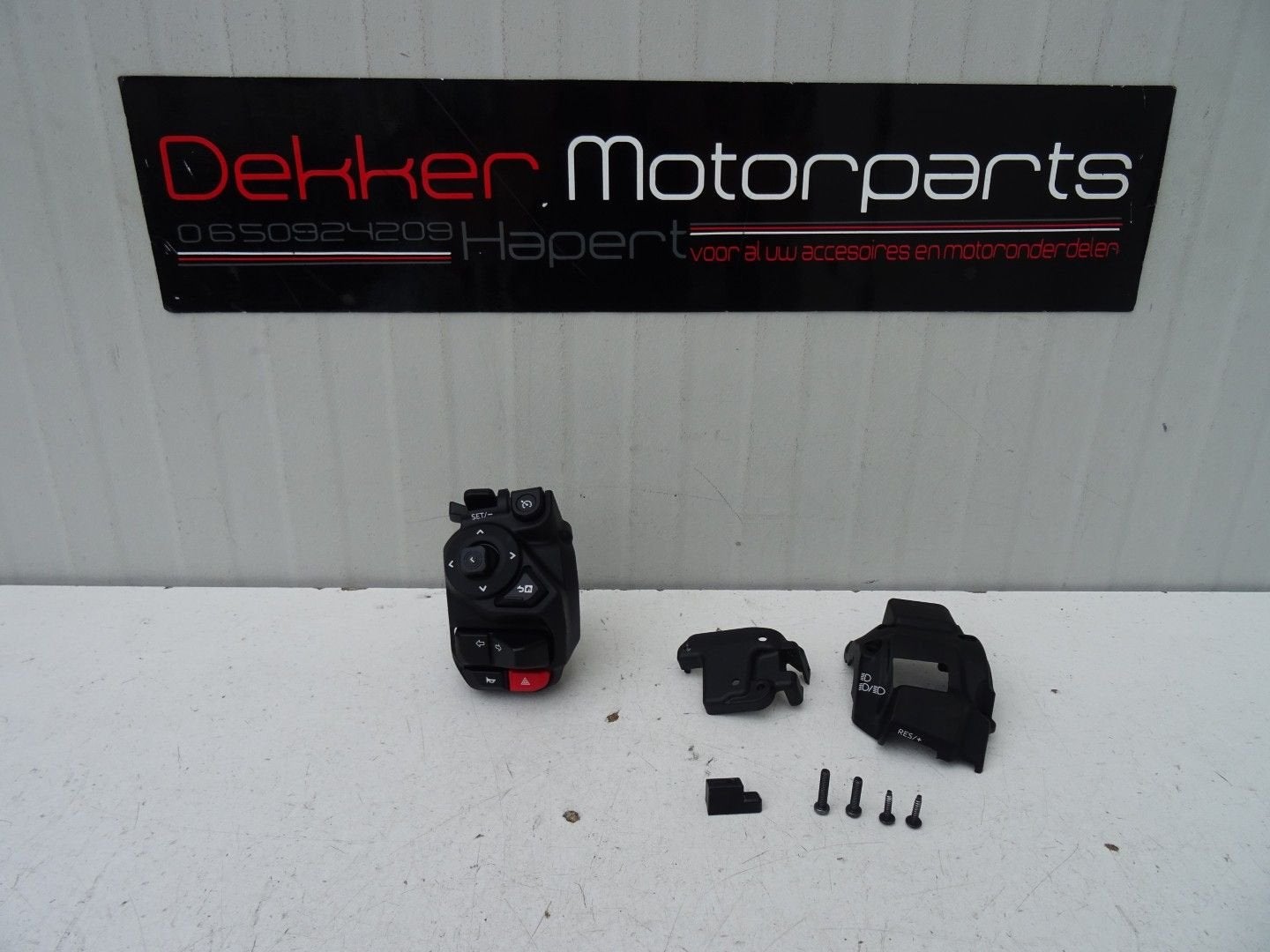 Linker Stuurschakelaar Yamaha MT-09 MT09 / SP 2024-2025-2026, Motoren, Gebruikt, -, -, Ophalen of Verzenden