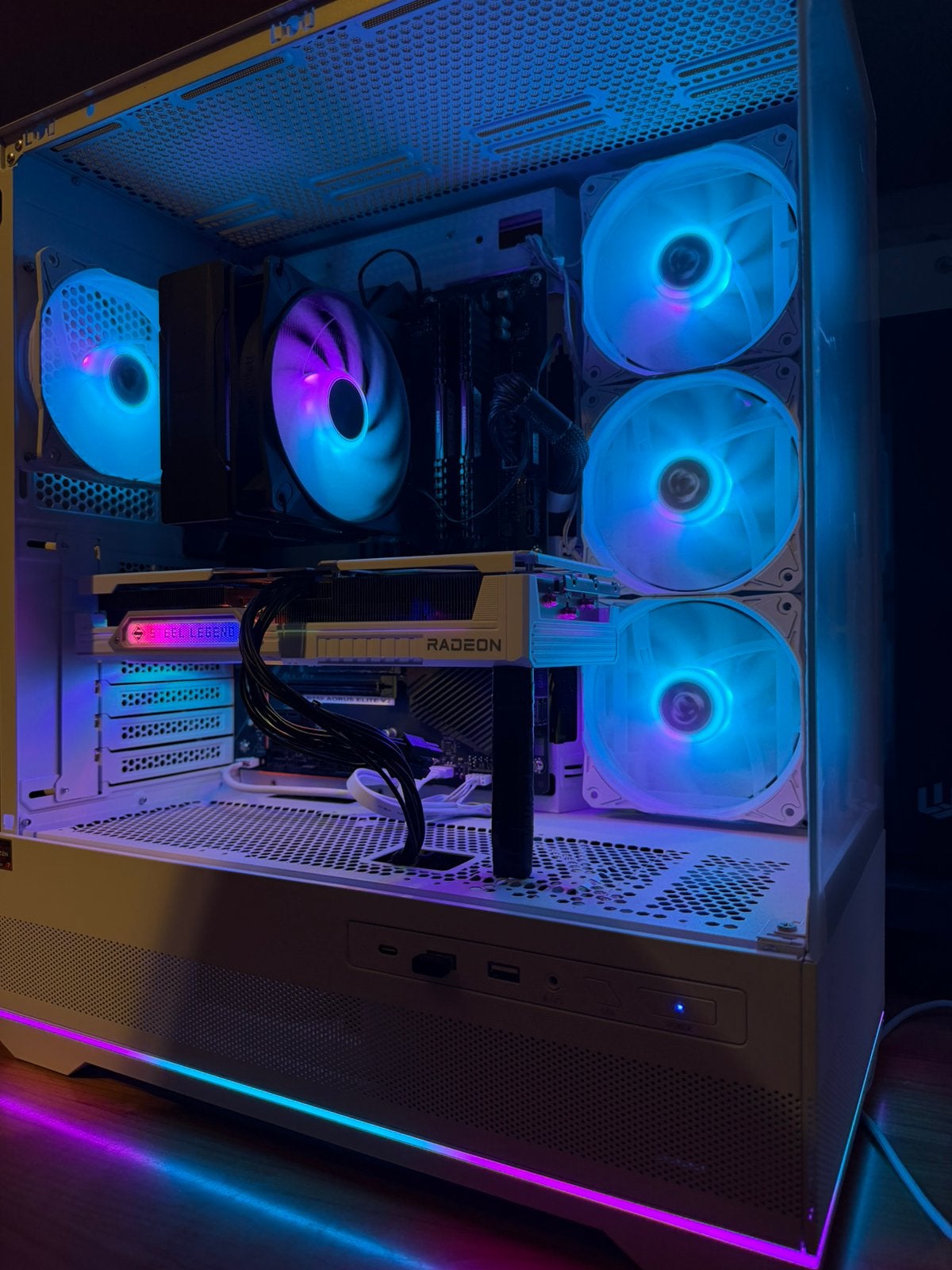 Rx 9060XT gaming-pc, Ophalen, Zo goed als nieuw, Gaming, SSD