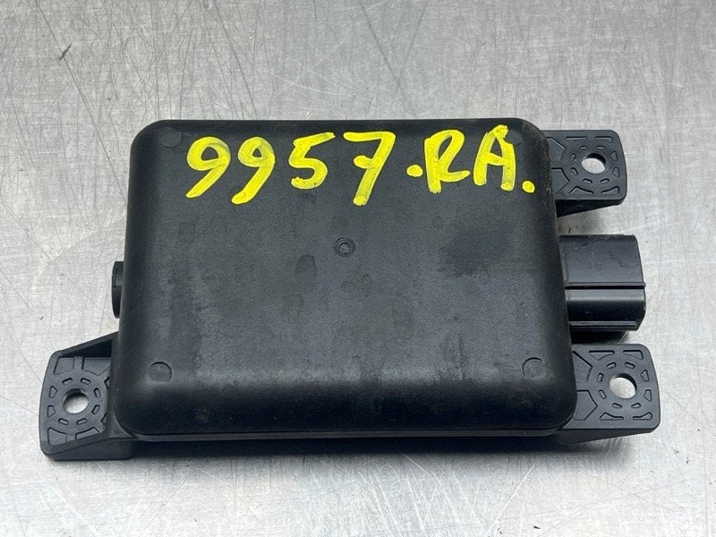 RADAR SENSOR Hyundai Sonata (|NBG011719A|95821F2001|), Gebruikt, Hyundai