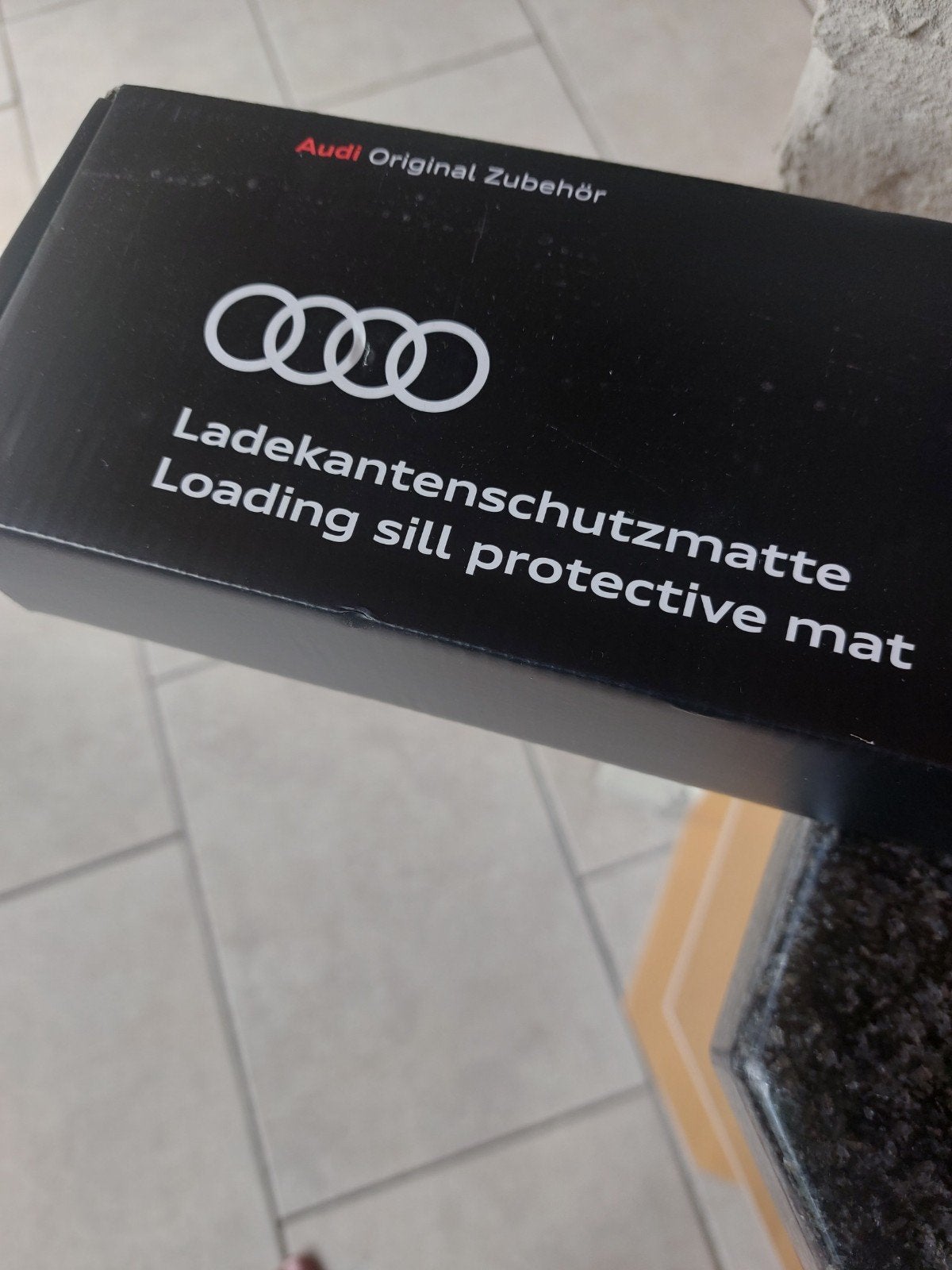 Tapis pour protéger la mallette lors du chargement, Enlèvement, Neuf