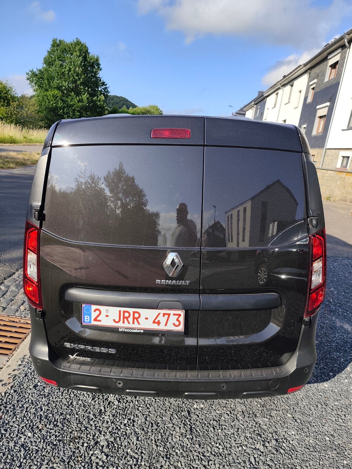 Renault Express 2022 1.5 blue dci 75ch tel 0493513654, Auto's, Voorwielaandrijving, 4 deurs, Bruin, Renault