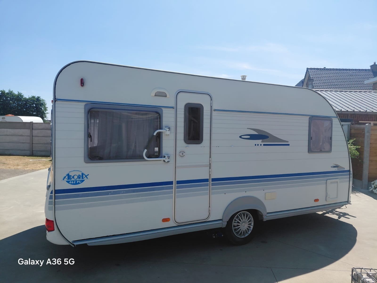 Caravan Adria 462 - bouwjaar 2006- moover -voortent, Caravans en Kamperen, Caravans, Douche, Frans bed, Bedrijf, Adria