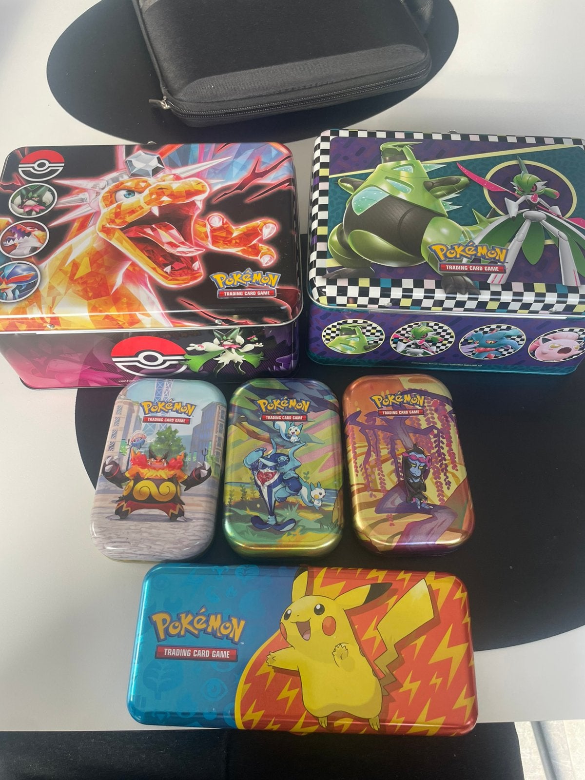 Pokemon tins, Ophalen, Zo goed als nieuw