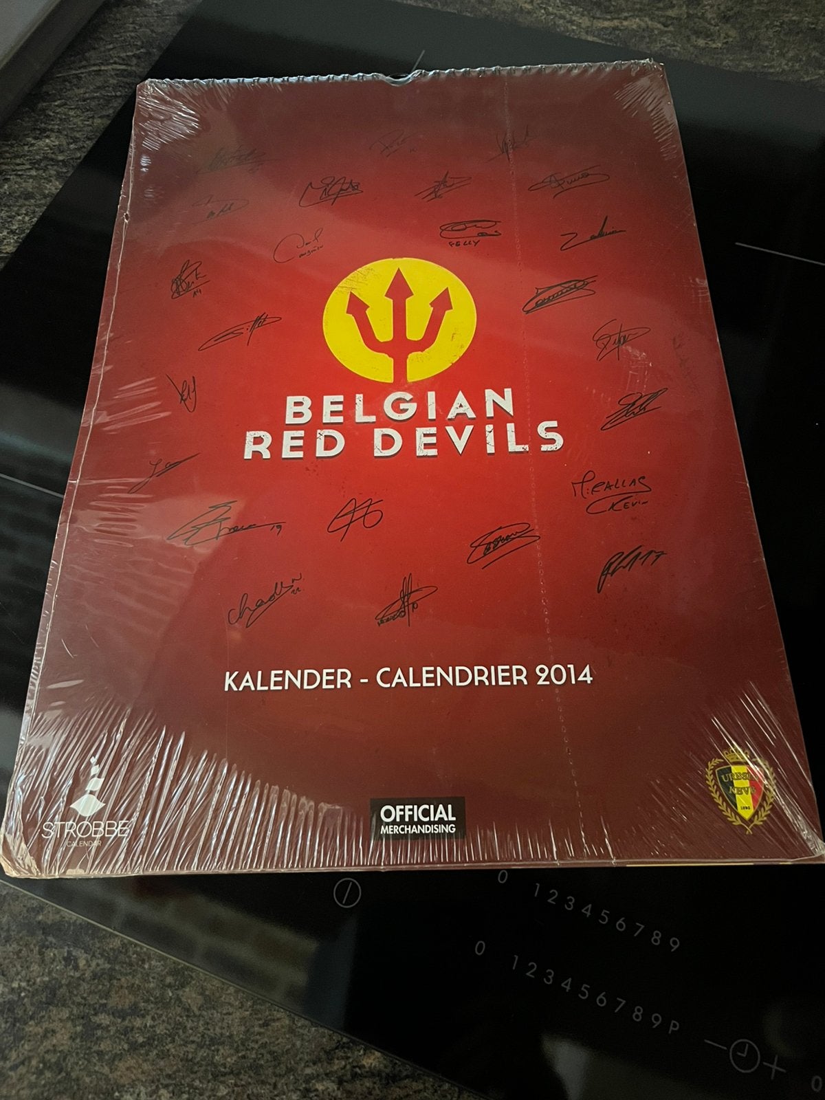 Nieuwe ongeopende kalender  The red devils 2014, Verzamelen, Ophalen of Verzenden, Nieuw