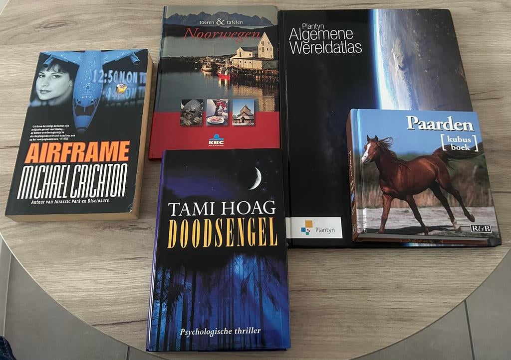 Bundel met 5 boeken, Enlèvement ou Envoi