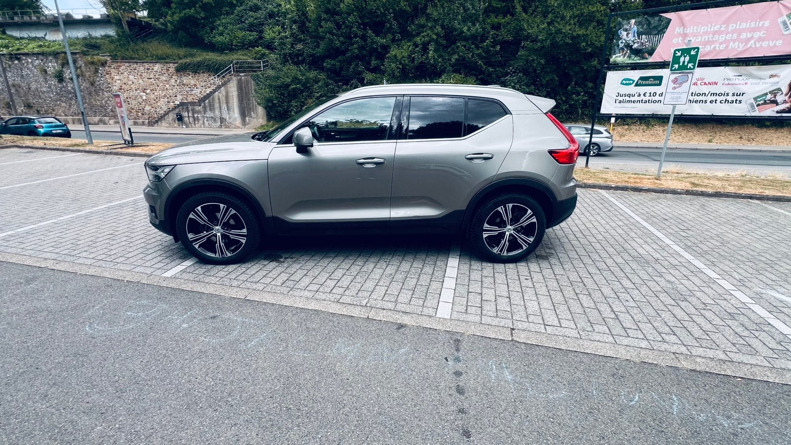Volvo xc40 diesel, Cuir, Ordinateur de bord, Achat, 1865 kg
