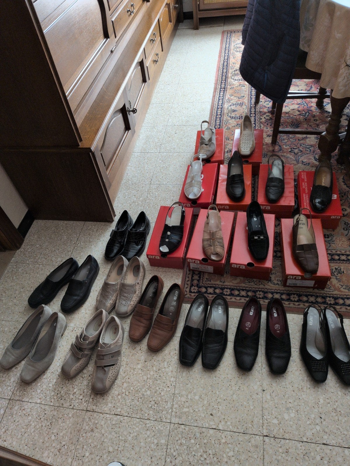 Ara schoenen 19 paar in goede staat. maat 39 - 40, Kleding | Dames, Ophalen