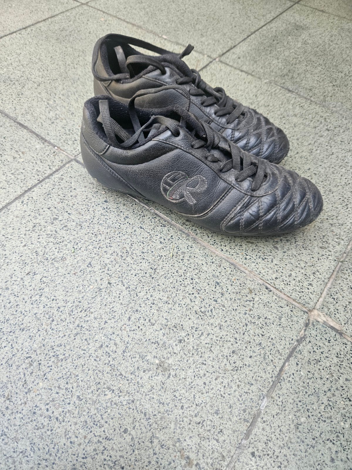voetbalschoenen, Ophalen