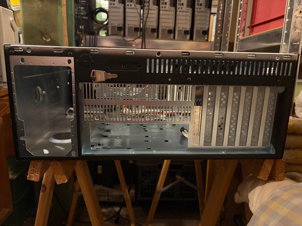 19 inch serverkast, Computers en Software, Computerbehuizingen, Ophalen, Gebruikt