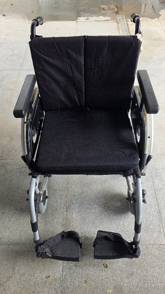 Rolstoel Breezy BasiX² (Aluminium), Divers, Chaises roulantes, Enlèvement, Pliant, Utilisé, Fauteuil roulant à pousser