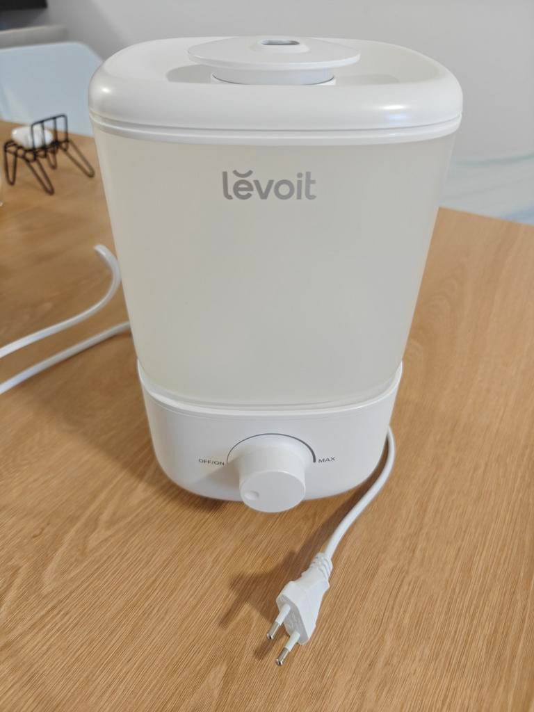 Levoit - Luchtvochtiger/ Humidifier - Nieuwstaat zonder doos, Ophalen