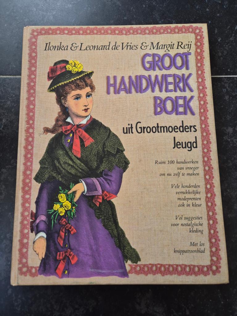 Handwerkboeken, naaikunst, Ophalen