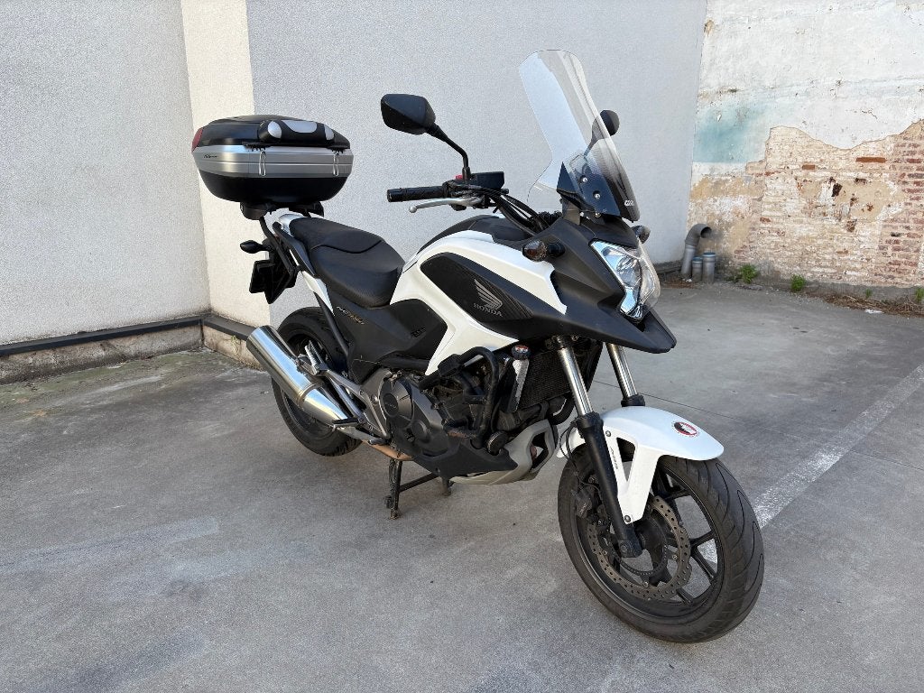 Honda NC750X - wit - 2015 - 1e eigenaar, Motoren, 2 cilinders, 745 cc, Motorrijbewijs A, Gebruikt