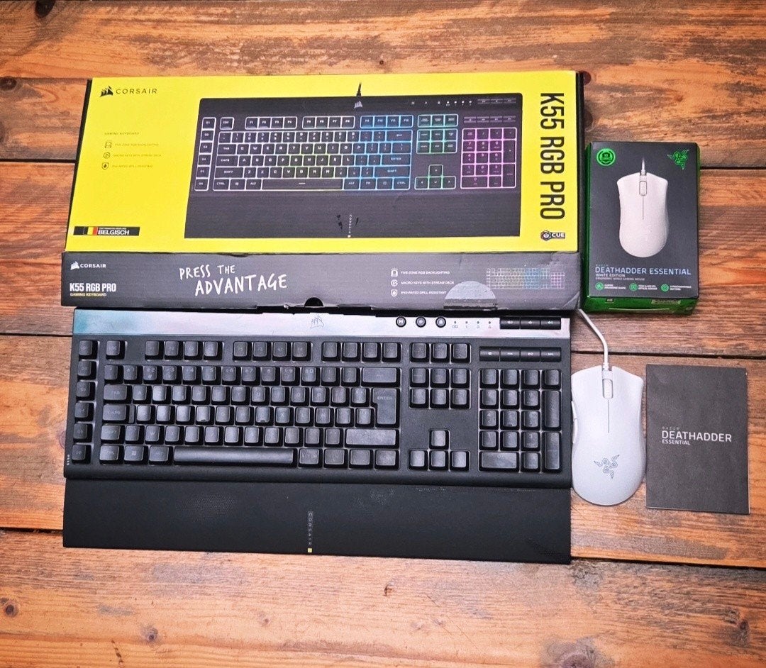 Corsair k55 RGB pro AZERTY Gaming keybord+ Razer Deathadder, Informatique & Logiciels, Enlèvement