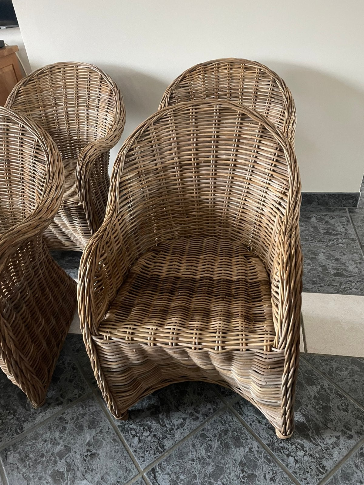 4 rotan eetkamerstoelen kobo grey, Ophalen, Zo goed als nieuw