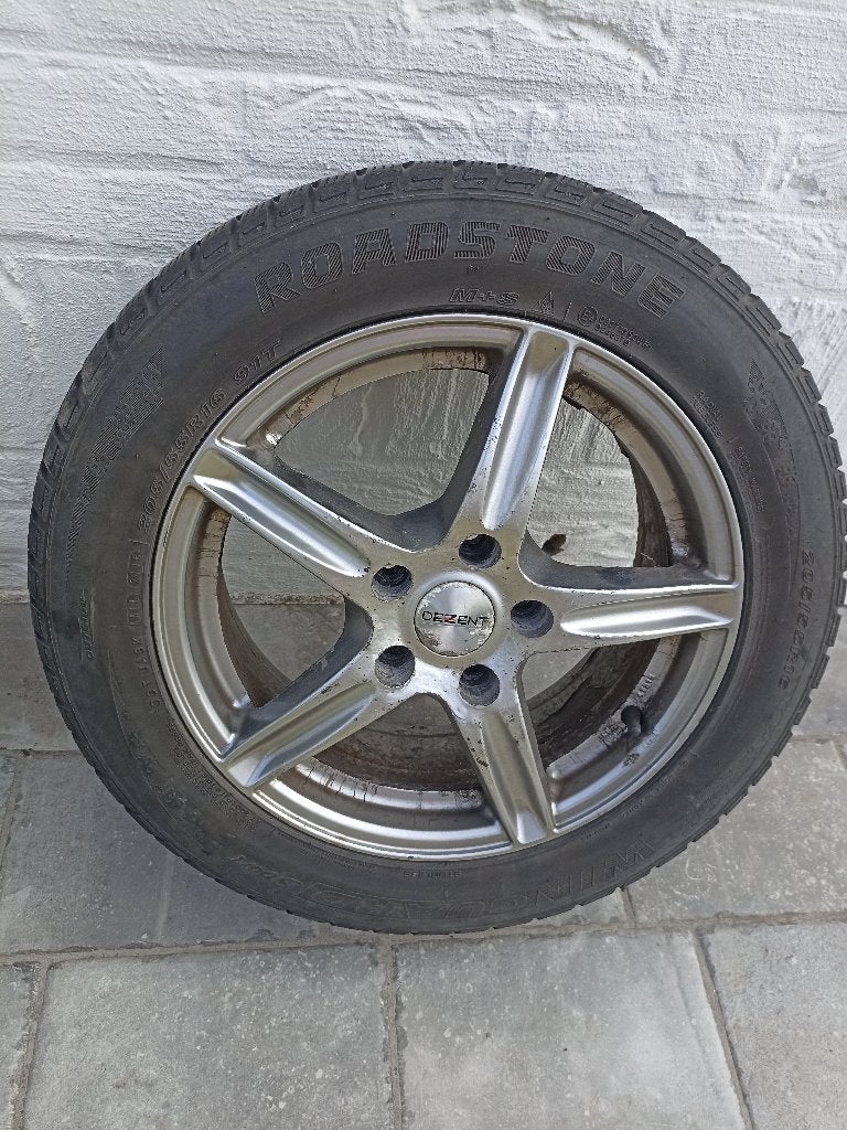 4 Winterbanden op Dezent Velgen – 205/55 R16, Auto-onderdelen, Banden en Velgen, Ophalen, Gebruikt, Velg(en), 16 inch