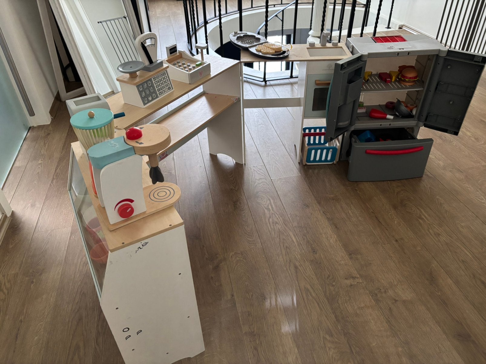 Prachtige complete houten speelkeuken, Enfants & Bébés, Enlèvement, Comme neuf, Jouer à la cuisine