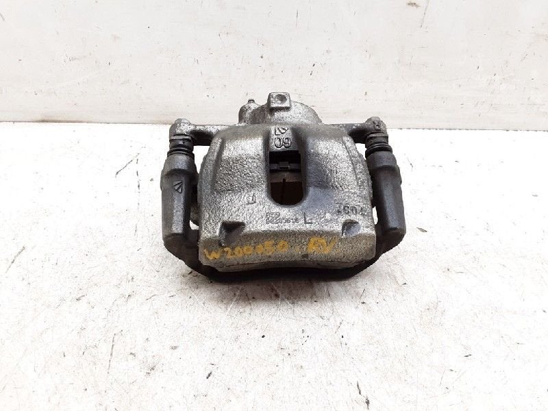 ETRIER DE FREIN AVANT DROIT ABS Toyota C-HR (X1,X5), Dhr. M. Roggen, Toyota, Stadsweg 37 37
9917 PV  WIRDUM GR., NL, Utilisé