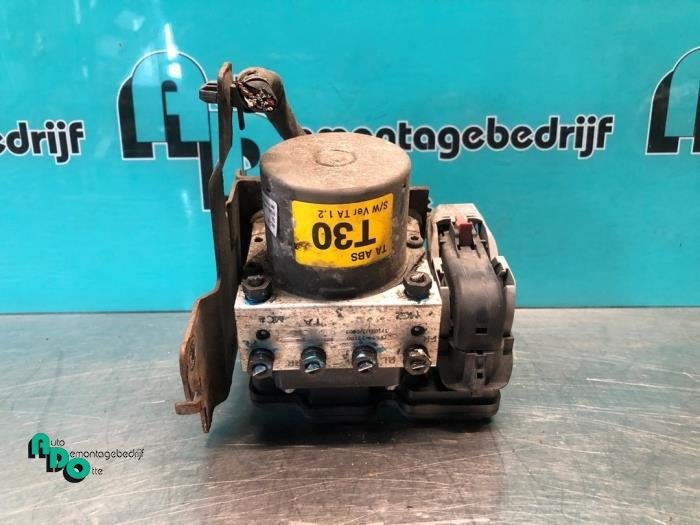 ABS Pomp van een Kia Picanto (Picanto 11-), -, -, Ophalen of Verzenden, -