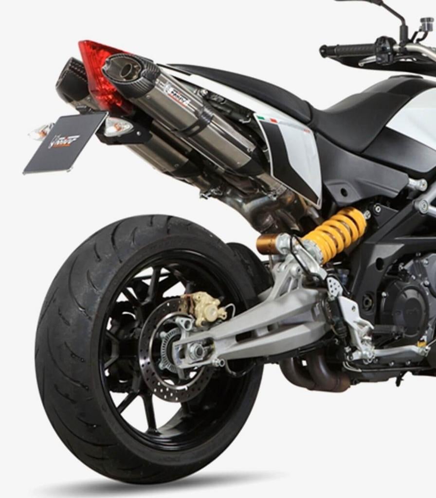 Aprilia dorsoduro 1200 uitlaat gezocht., Fietsen en Brommers, Ophalen of Verzenden