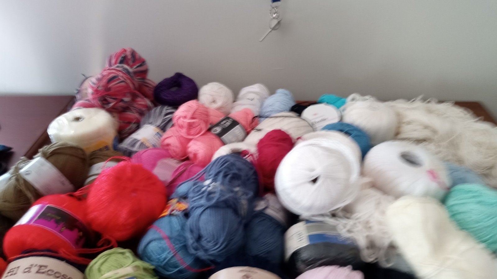av au alentour de 4kg de coton a tricoté crocheté bricolage, Enlèvement ou Envoi, Comme neuf, Tricot ou Crochet, Autres types