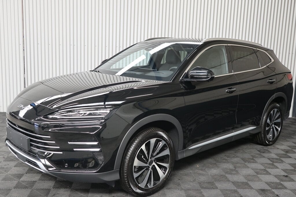 BYD Seal U DM-i Boost 18,3 kWh Model 2027 Panoramadak Camer, Autos, 0 kg, 161 kW, Euro 6, Noir