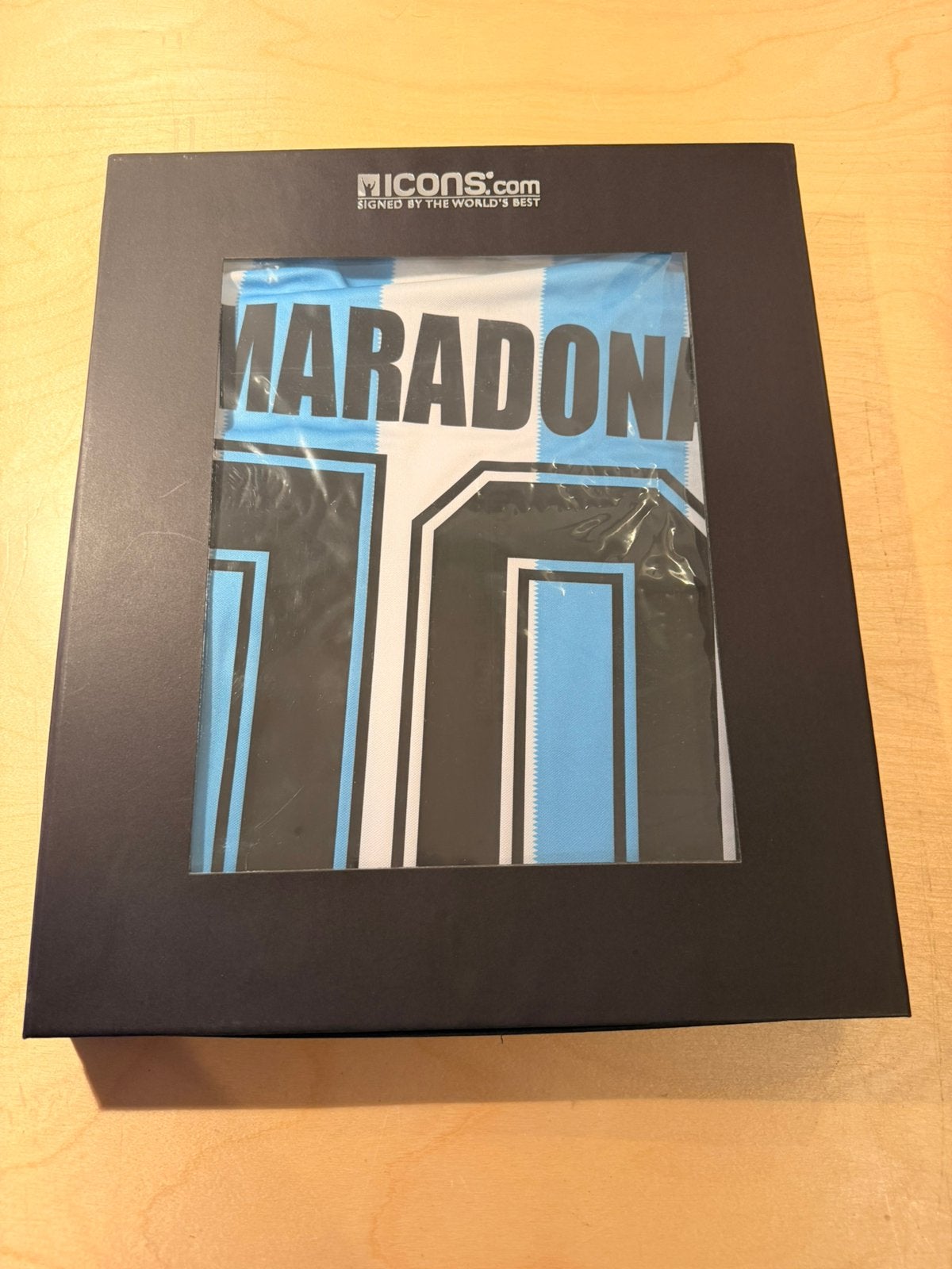 Maradona gesigneerd shirt Icons Coa, Verzamelen, Ophalen of Verzenden, Zo goed als nieuw, Shirt