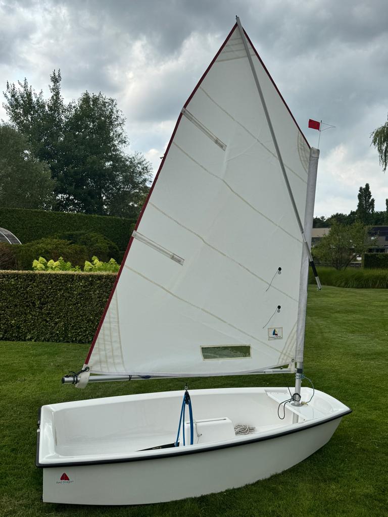 Optimist Dragon Marine, Watersport en Boten, Open zeilboten, Ophalen, Polyester, Optimist, Zo goed als nieuw