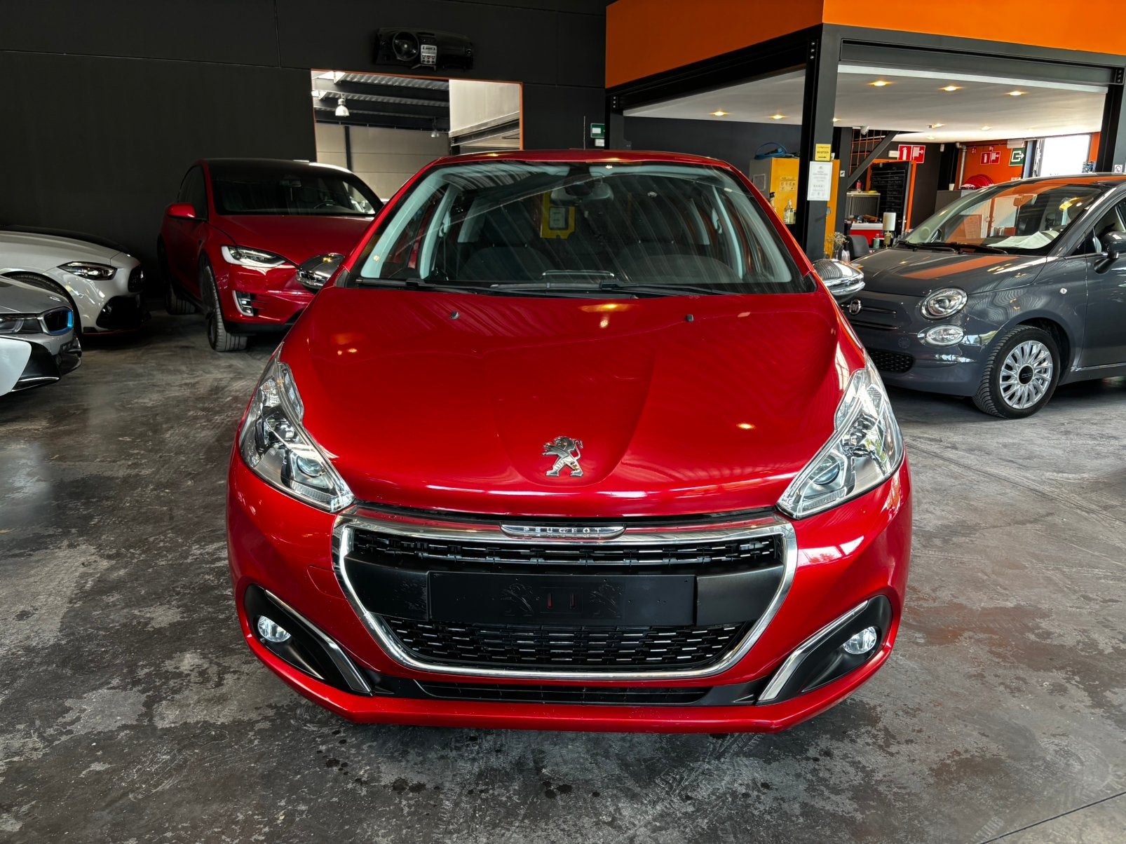 PEUGEOT 208 / AUTOMATIQUE / 12 MOIS DE GARANTIE, Rouge, Achat, Entreprise, Entretenue par le concessionnaire