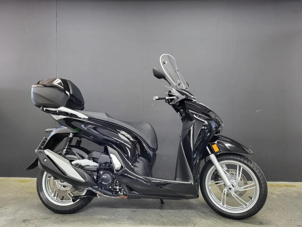 Honda SH 350 (A2) (bj 2024), Scooter, Bedrijf, 350 cc, 12 t/m 35 kW