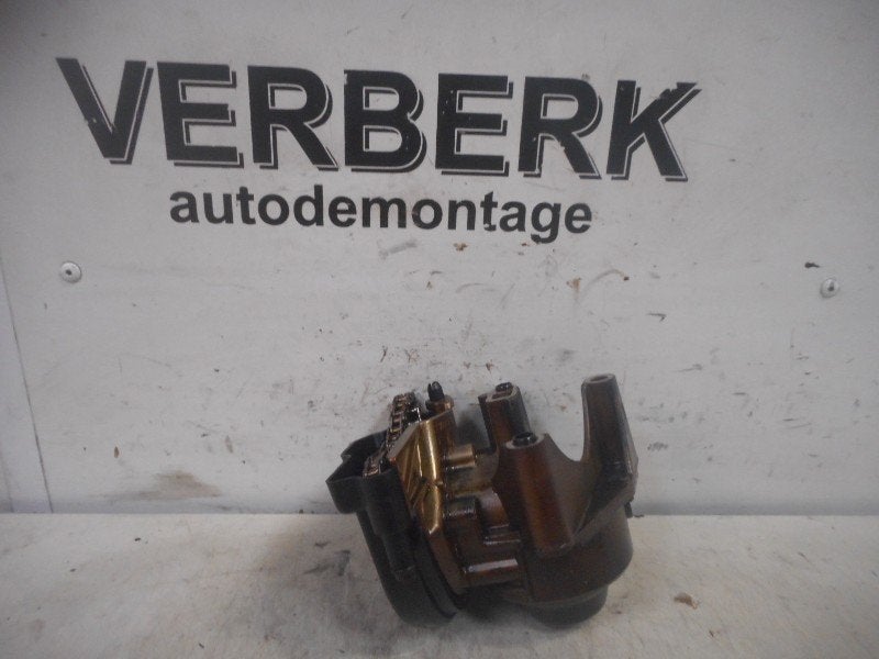 POMPE A HUILE Polo IV (9N1 / 2/3) (03d-103-669-b), Volkswagen, Volkswagen AG, Utilisé, Kundenbetreuung@volkswagen.de