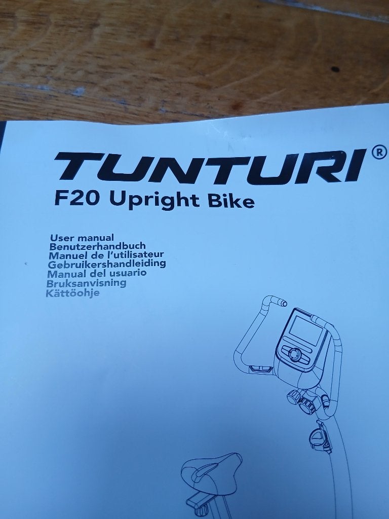 Hometrainer Tunturi F20 180 euro, Sport en Fitness, Ophalen, Aluminium, Zo goed als nieuw, Benen
