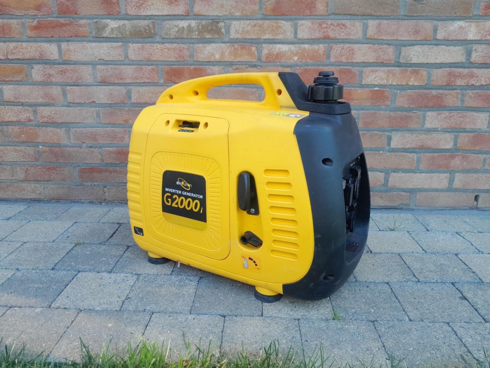 Groupe électrogène 2000 watts, Caravanes & Camping, Enlèvement