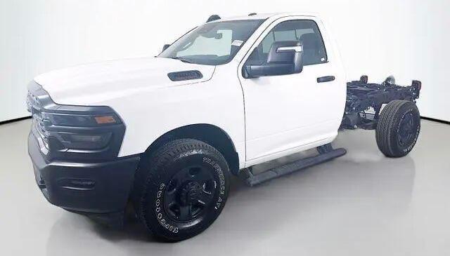 RAN 3500, Autos, Dodge, Particulier, RAM 3500, Essence, Automatique, Blanc, Propulsion arrière, TVA déductible, Enlèvement