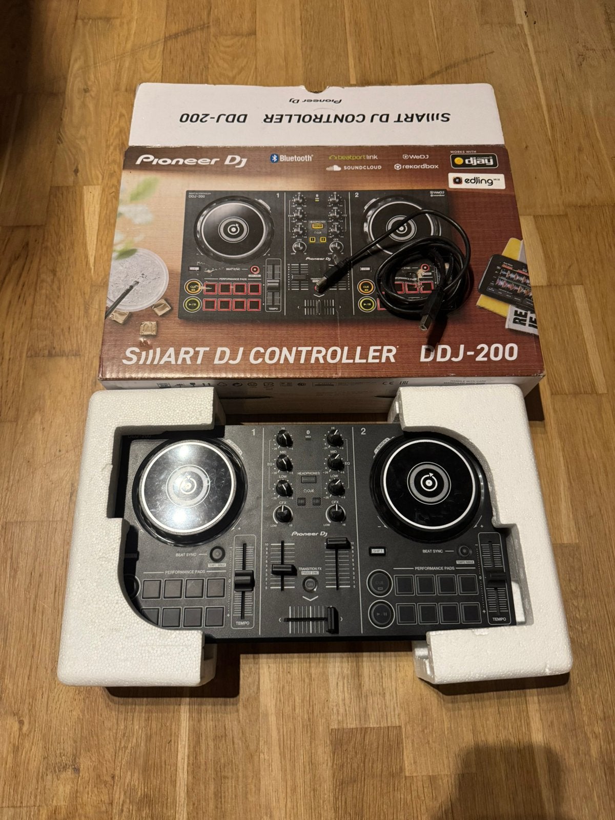 Pioneer DJ DDJ-200 – Smart DJ Controller (2 kanaals), Ophalen of Verzenden, Zo goed als nieuw, Pioneer