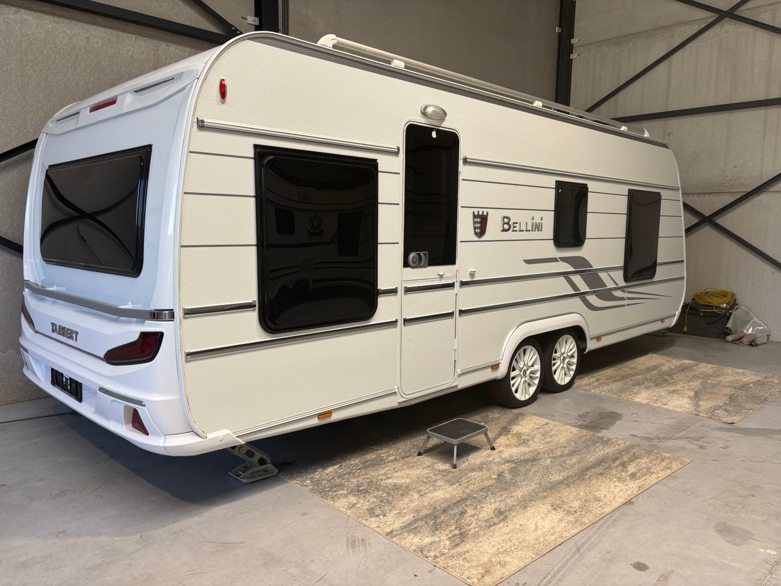 Tabbert Bellini nieuw model 2021, Caravans en Kamperen, Tabbert, Frans bed, Airco, Particulier