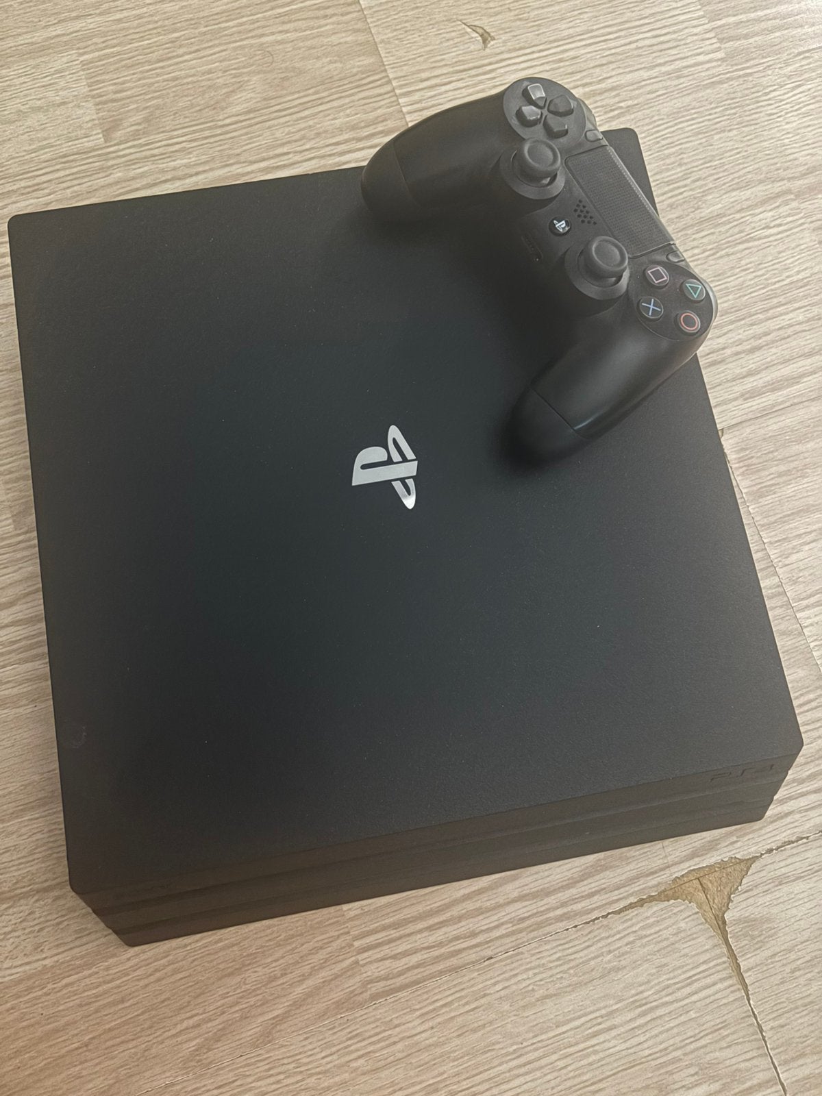 Ps 4 pro 1tb ( controller ), Ophalen, Zo goed als nieuw, 1 TB, Met 1 controller